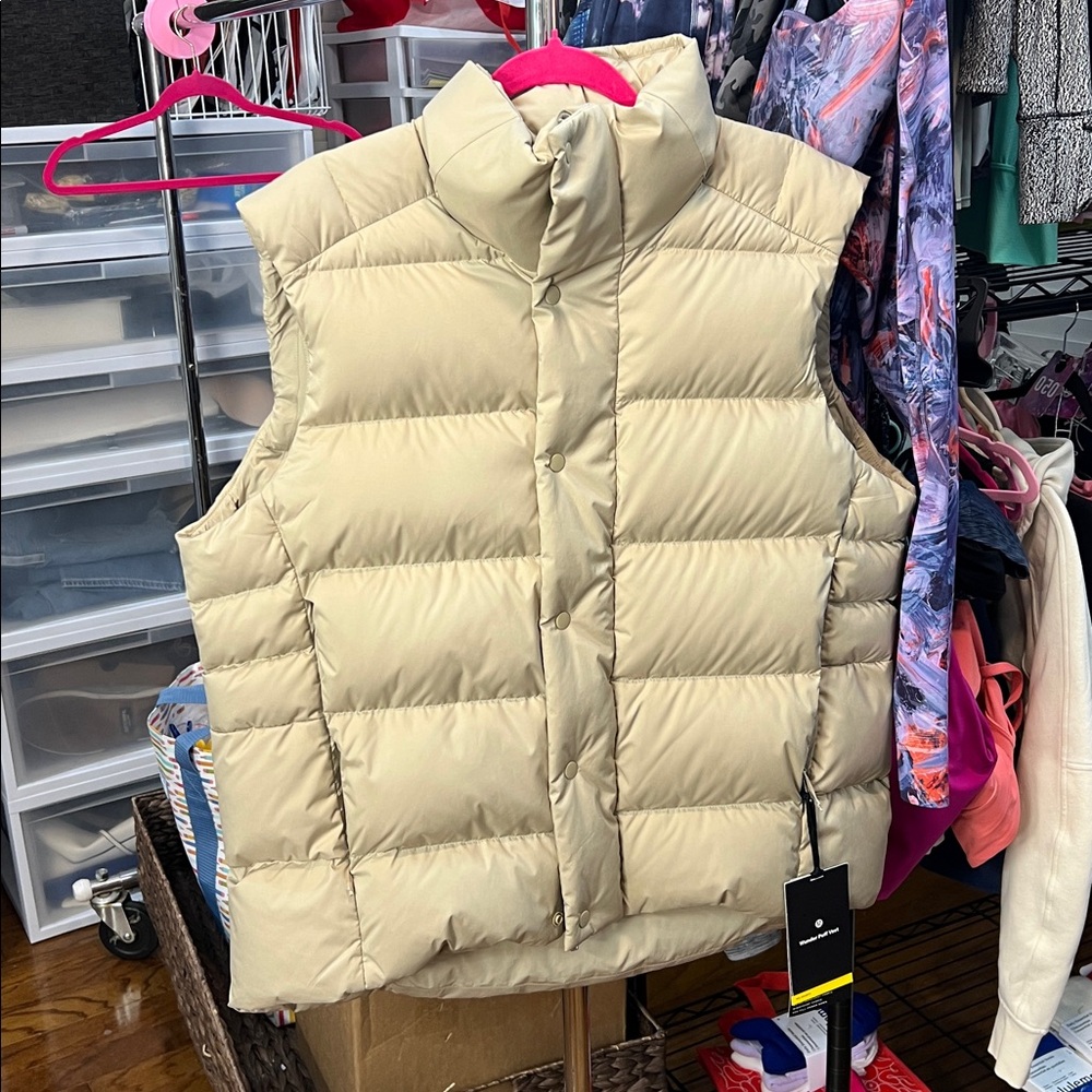 3. Lululemon Men’s Medium Vest Tan